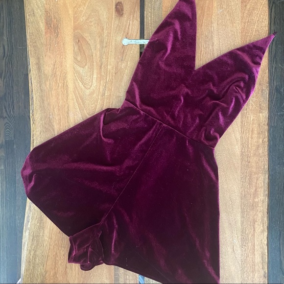 Lush Velvet Romper - Picture 6 of 11